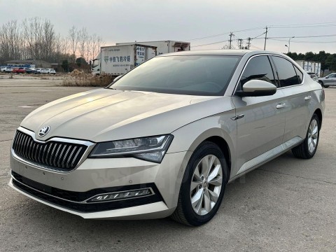 Купить Skoda Superb