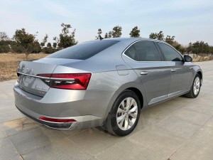 Skoda Superb, фото 2