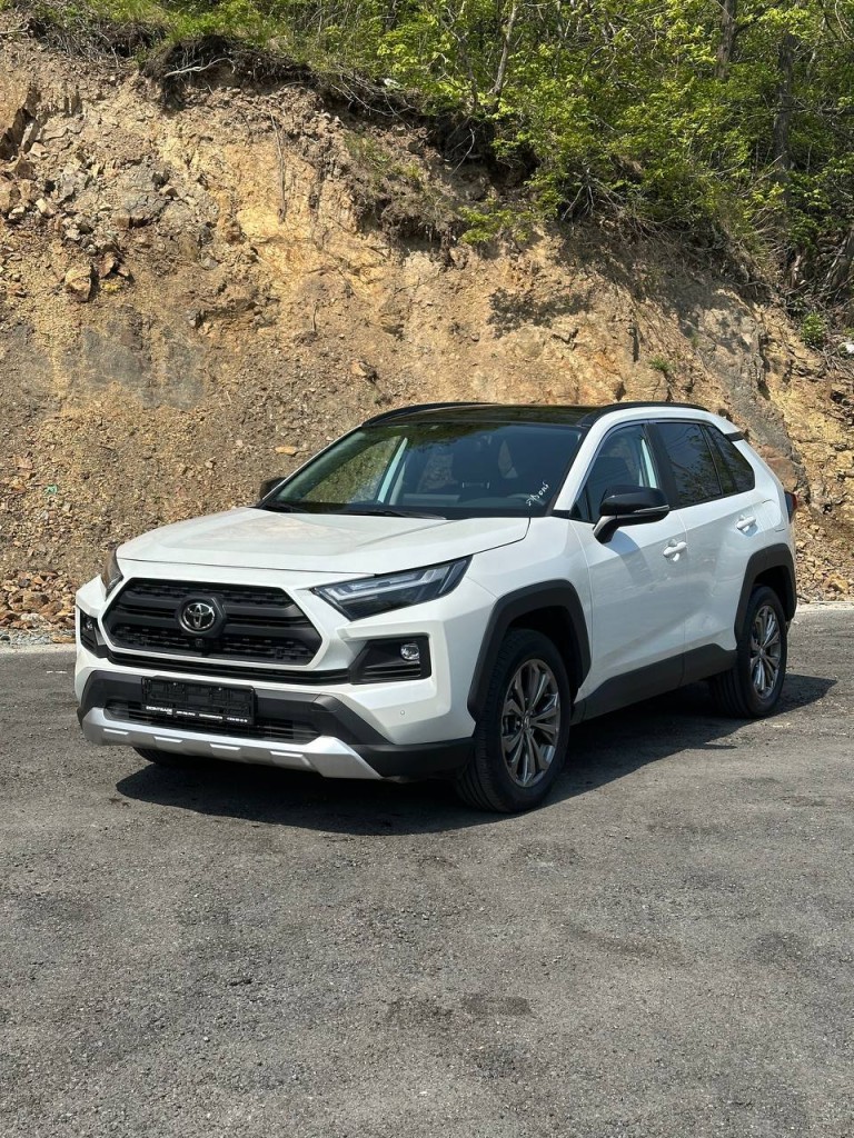 Toyota RAV4 Adventure Plus, фото 1