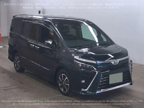 Купить TOYOTA VOXY